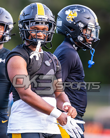 OK3Sports coverage of the high school varsity football game featuring the Gwynn Park Yellow Jackets and the Largo Lions