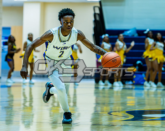 OK3Sports coverage of the high school basketball game featuring the Dr. Henry WIse Pumas and the Laurel Spartans
