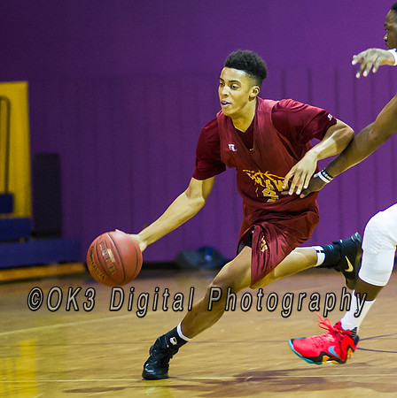 Olen C. Kelley III's coverage of the Garnet and White benefit scrimmage basketball game
