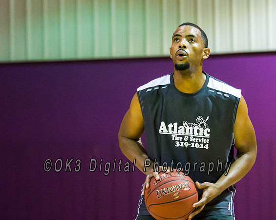 Olen C. Kelley III's coverage of the Garnet and White benefit scrimmage basketball game