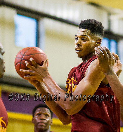 Olen C. Kelley III's coverage of the Garnet and White benefit scrimmage basketball game