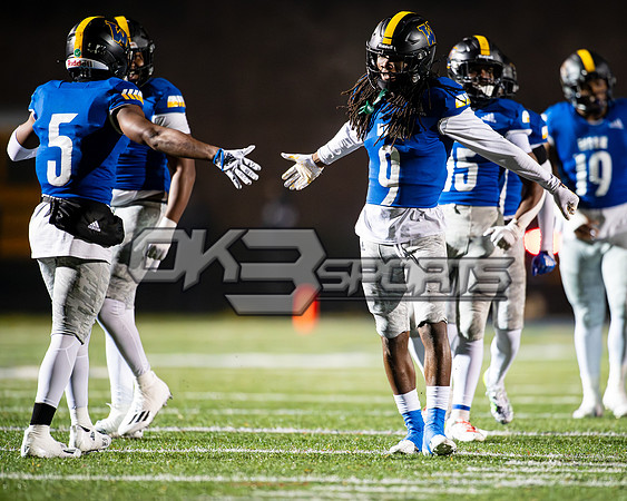 OK3Sports coverage of the high school football game featuring the Wise Pumas and the Bowie Bulldogs